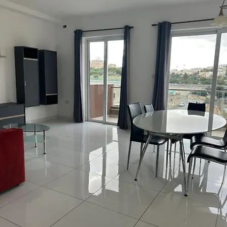 Park Lane Experience Apartment